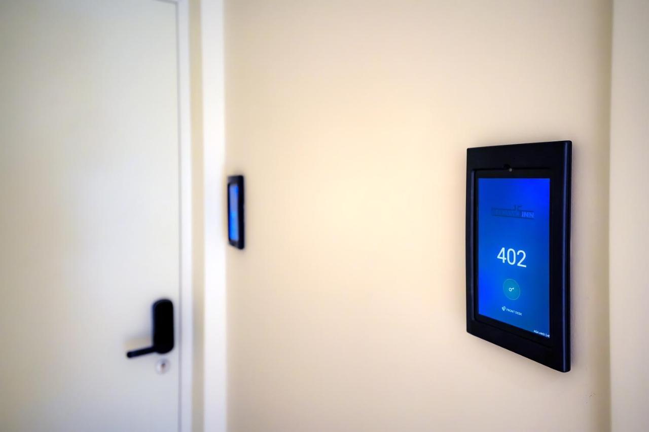 Bergamo Inn 15 Kültér fotó A Polycom HDX 8000